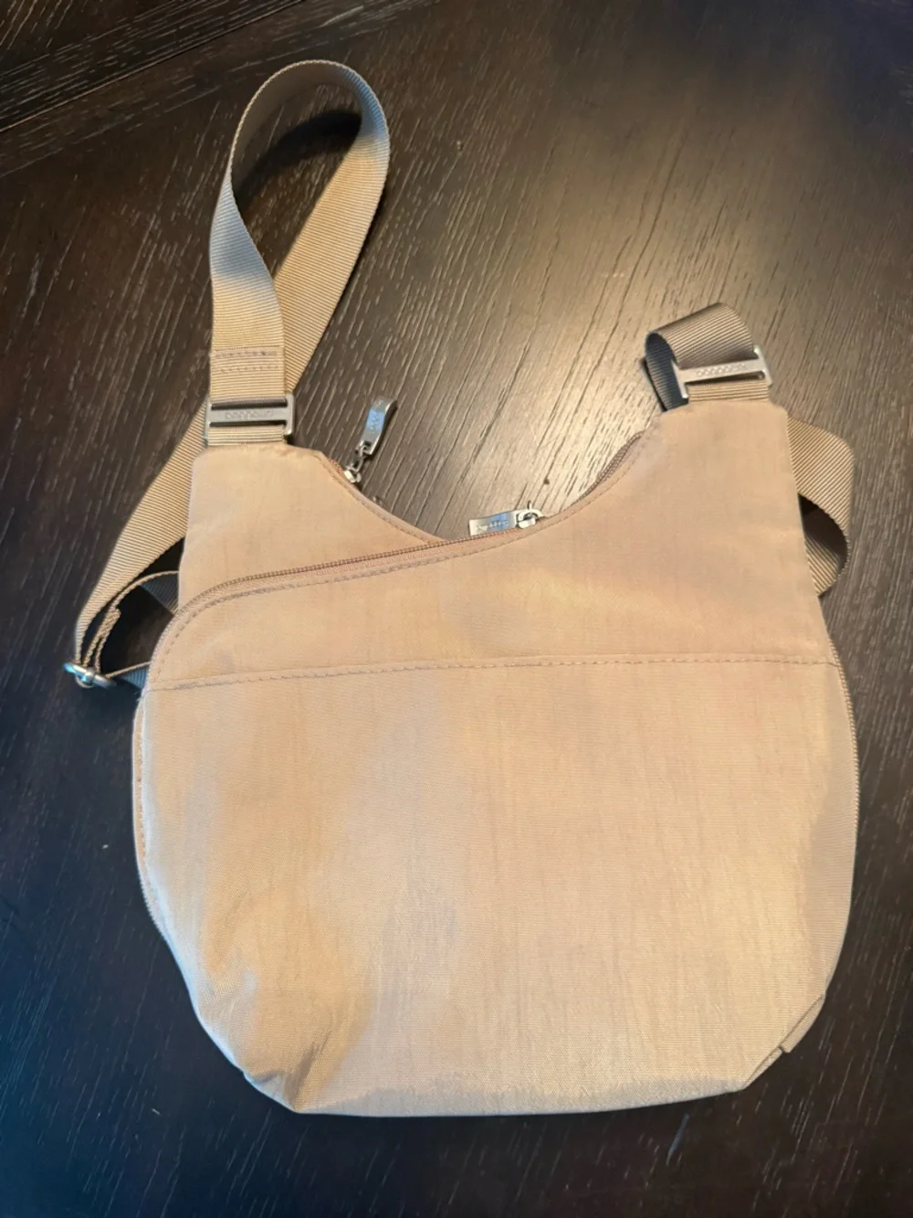 Baggallini Beige Crossbody Bag - Picture 5 of 10
